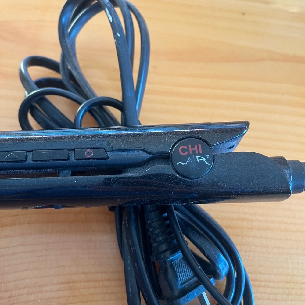 CHI Gold & Black ion Ceramic dual hair iron curl and Straightener - Picture 2 of 5